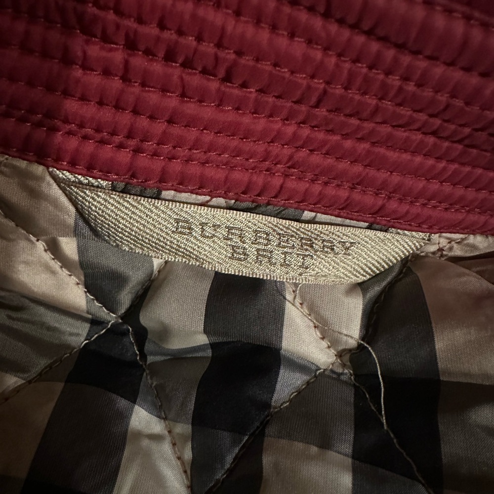 Burberry Red Quilted Jacket women’s size M - Picture 8 of 13